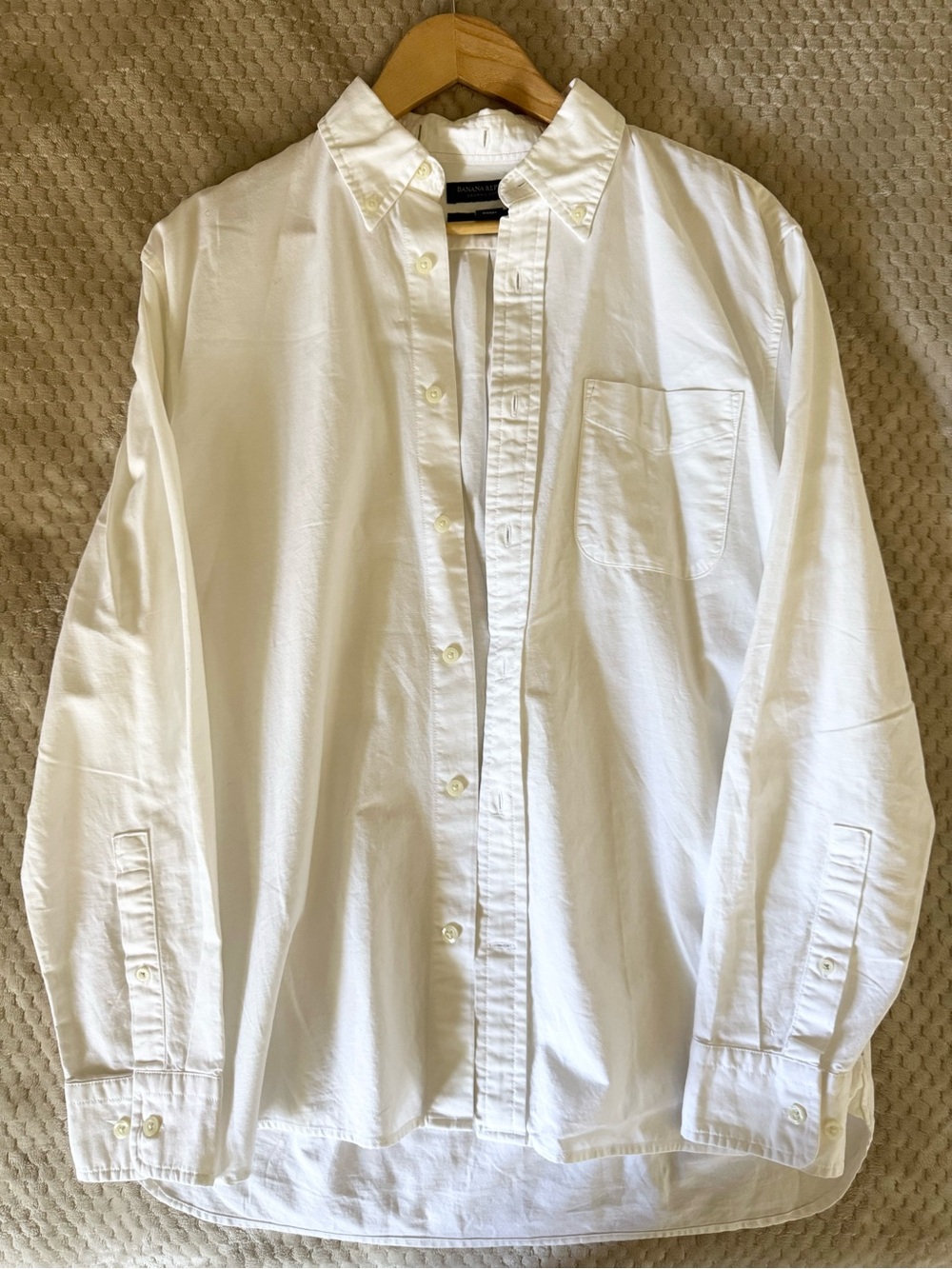 Banana Republic Women’s White Organic Cotton Oxford Shirt Med, NWOT 🤍